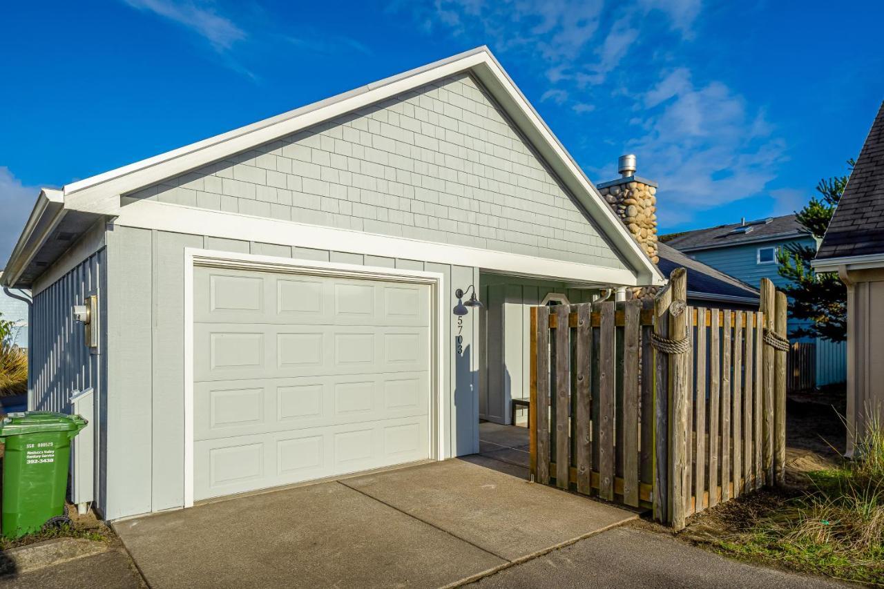 The Surfbird Villa Pacific City Exterior photo